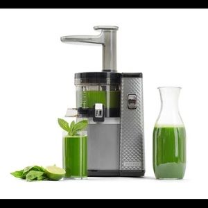 Nama Vitality 5800 Cold Pressed Juicer